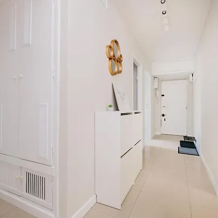Apartament Srodmiescie By The River *